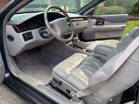 Used 1994 Cadillac Eldorado Touring image 11