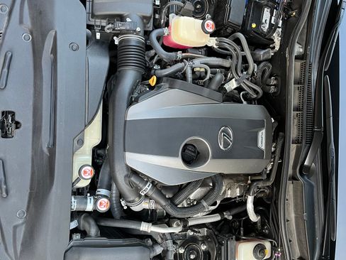 Used 2017 Lexus IS 200t w/ Premium Package image 12