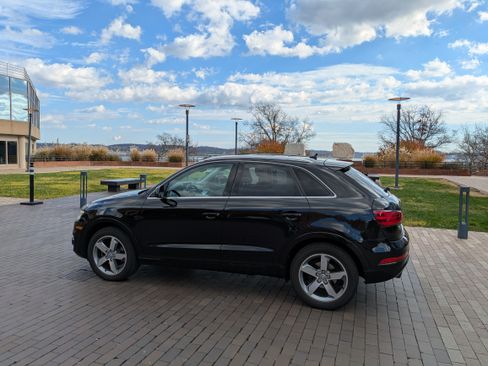 Used 2015 Audi Q3 2.0T Prestige w/ Prestige Package image 12