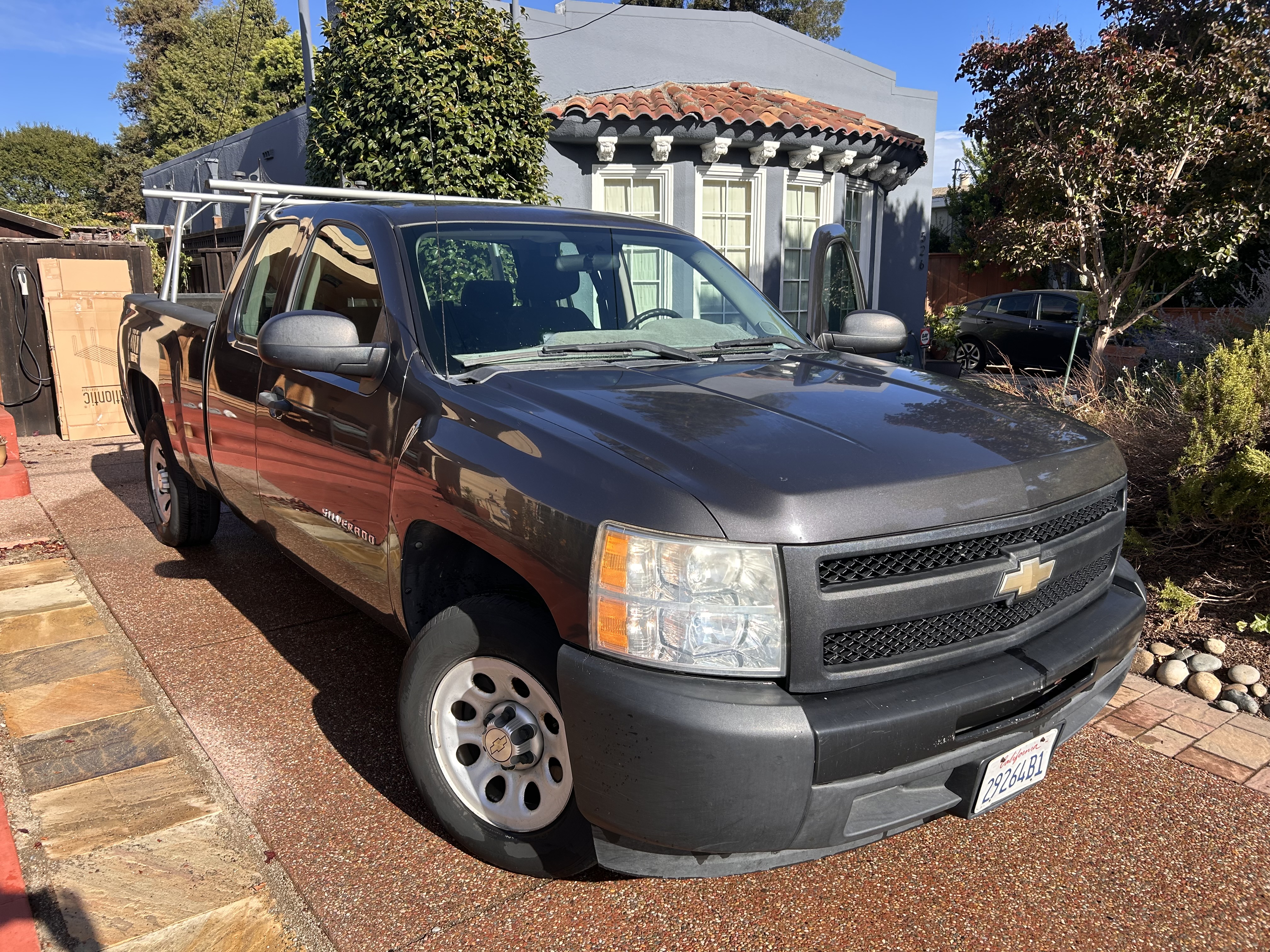 Used 2011 Chevrolet Silverado 1500 W/T RWD image 1