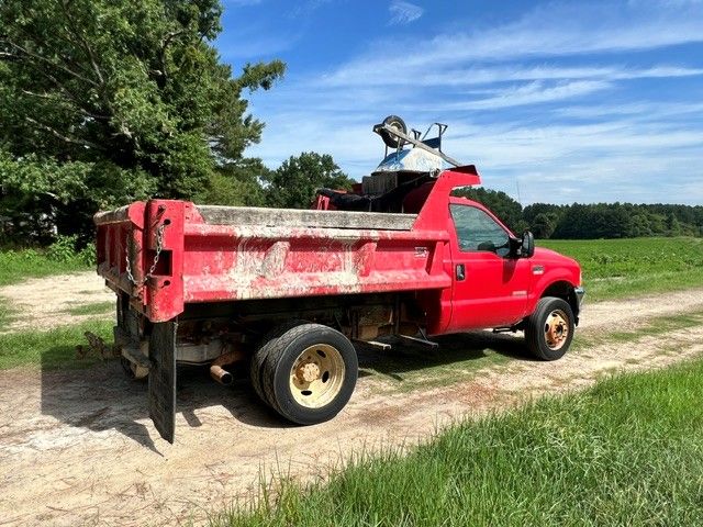 Used 2003 Ford F450 2WD Regular Cab Super Duty image 4