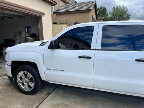 Used 2018 Chevrolet Silverado 1500 Custom w/ Custom Value Package image 19