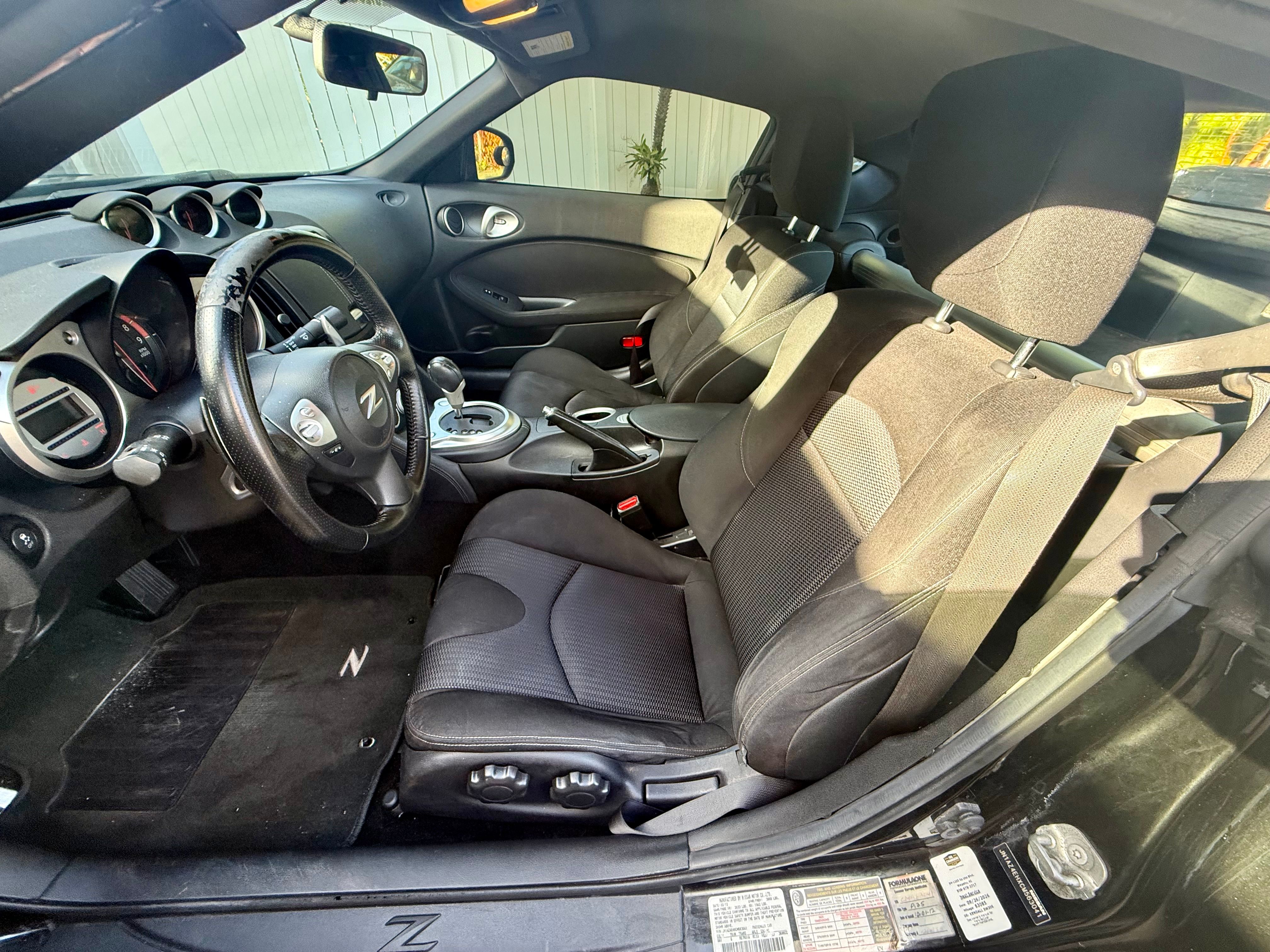Used 2012 Nissan 370Z Coupe w/ Sport Pkg RWD image 13