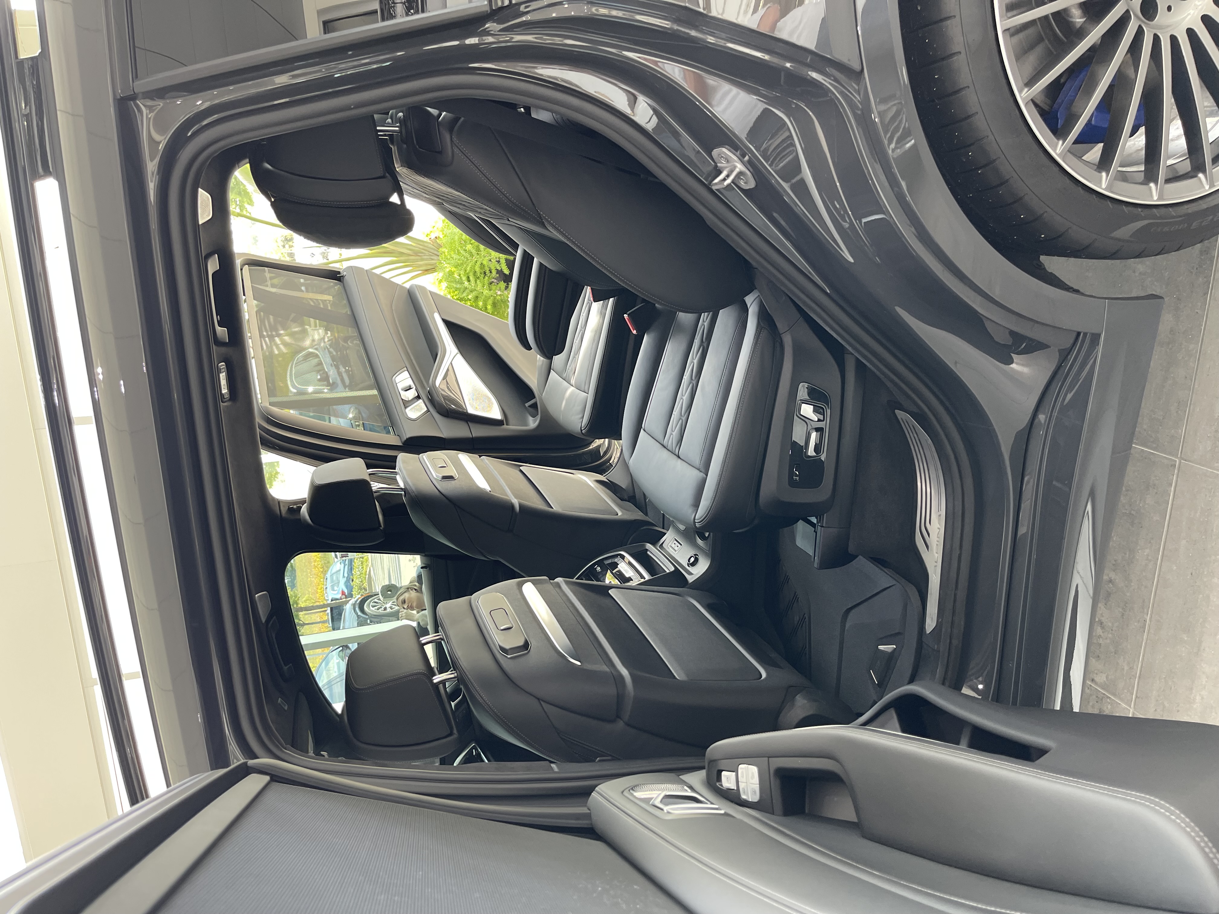 Used 2023 BMW ALPINA XB7 AWD/4WD image 30