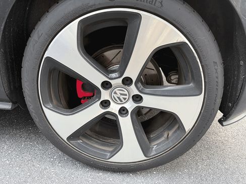 Used 2017 Volkswagen GTI S FWD image 18