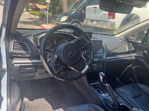 Used 2019 Subaru Crosstrek 2.0i Limited w/ Moonroof Package w/Navigation AWD/4WD image 8