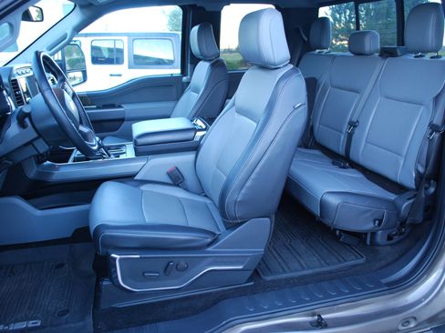 Used 2022 Ford F150 Lariat w/ Max Trailer Tow Package AWD/4WD image 13