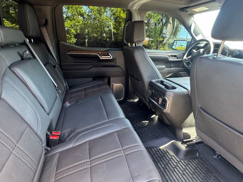 Used 2024 Chevrolet Silverado 1500 High Country w/ Midnight Edition image 18