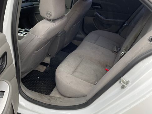 Used 2014 Chevrolet Malibu LS FWD image 9