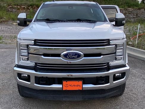 Used 2019 Ford F250 Lariat w/ Lariat Ultimate Package AWD/4WD image 25