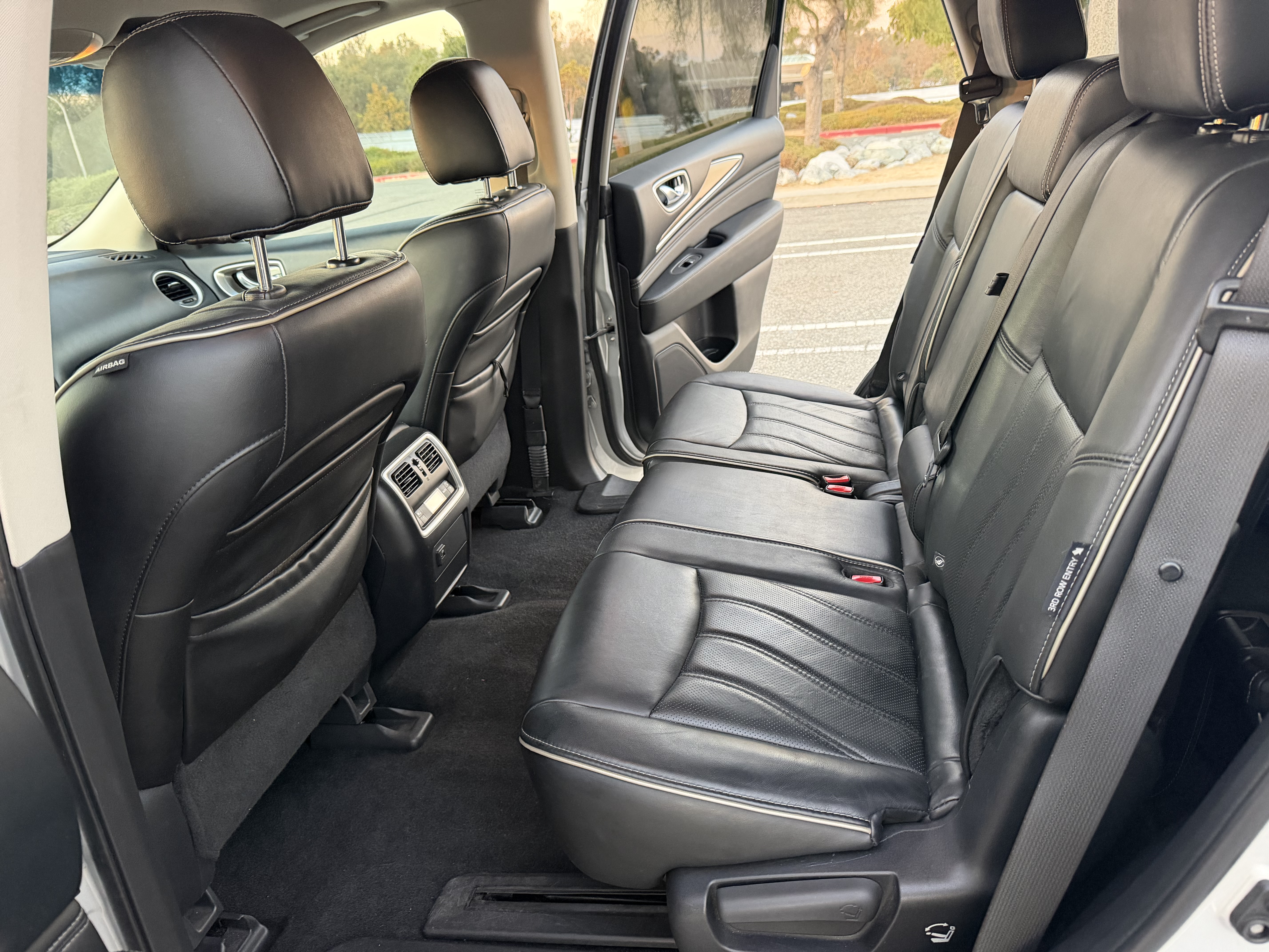 Used 2018 INFINITI QX60 Luxe AWD/4WD image 14