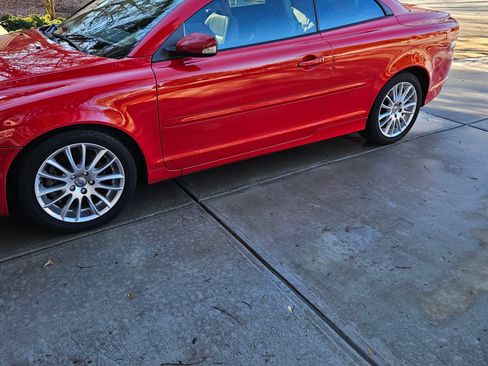 Used 2007 Volvo C70 T5 image 4