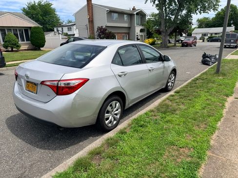 Used 2014 Toyota Corolla LE FWD image 4