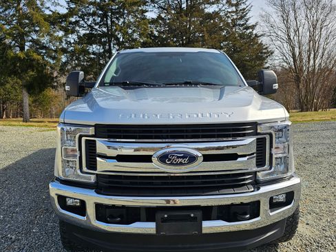 Used 2019 Ford F350 XLT w/ XLT Value Package AWD/4WD image 9