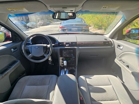 Used 2005 Ford Five Hundred SEL image 12