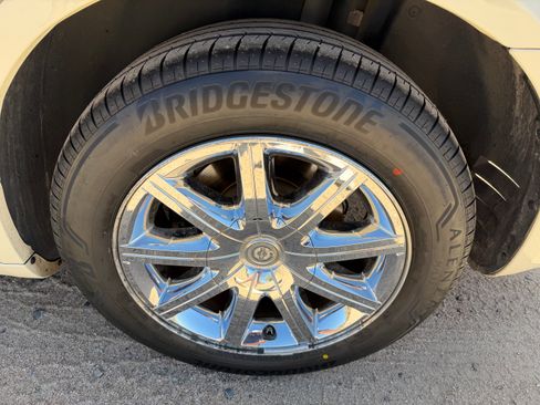 Used 2009 Chrysler 300 Limited image 9