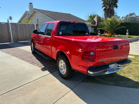 Used 2001 Ford F150 XLT image 6