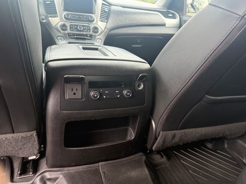 Used 2020 GMC Yukon SLT AWD/4WD image 15
