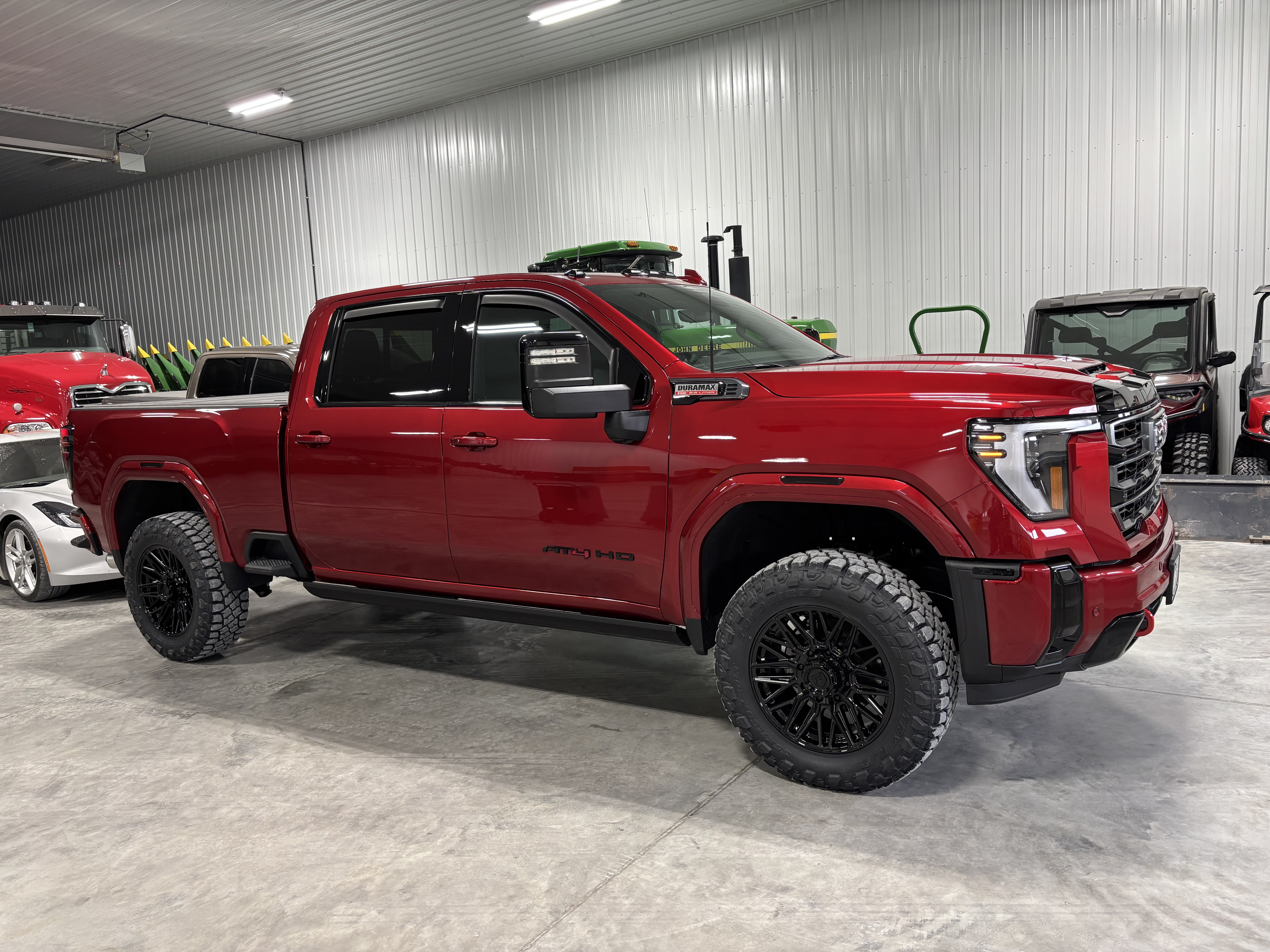 Used 2026 GMC Sierra 2500 AT4 w/ AT4 Premium Plus Package AWD/4WD image 4