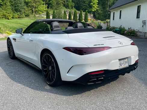 Used 2022 Mercedes-Benz SL 63 AMG 4MATIC image 6