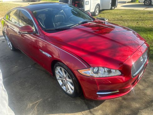 Used 2015 Jaguar XJ image 5