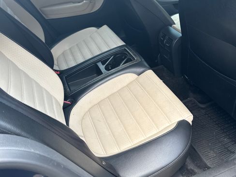 Used 2012 Volkswagen CC Lux Plus FWD image 6