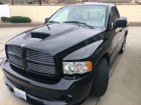 Used 2004 Dodge Ram 1500 Truck 2WD Regular Cab image 2