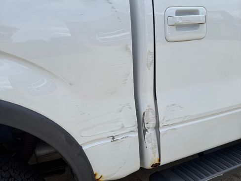 Used 2014 Ford F150 FX4 w/ Equipment Group 402A Luxury image 11