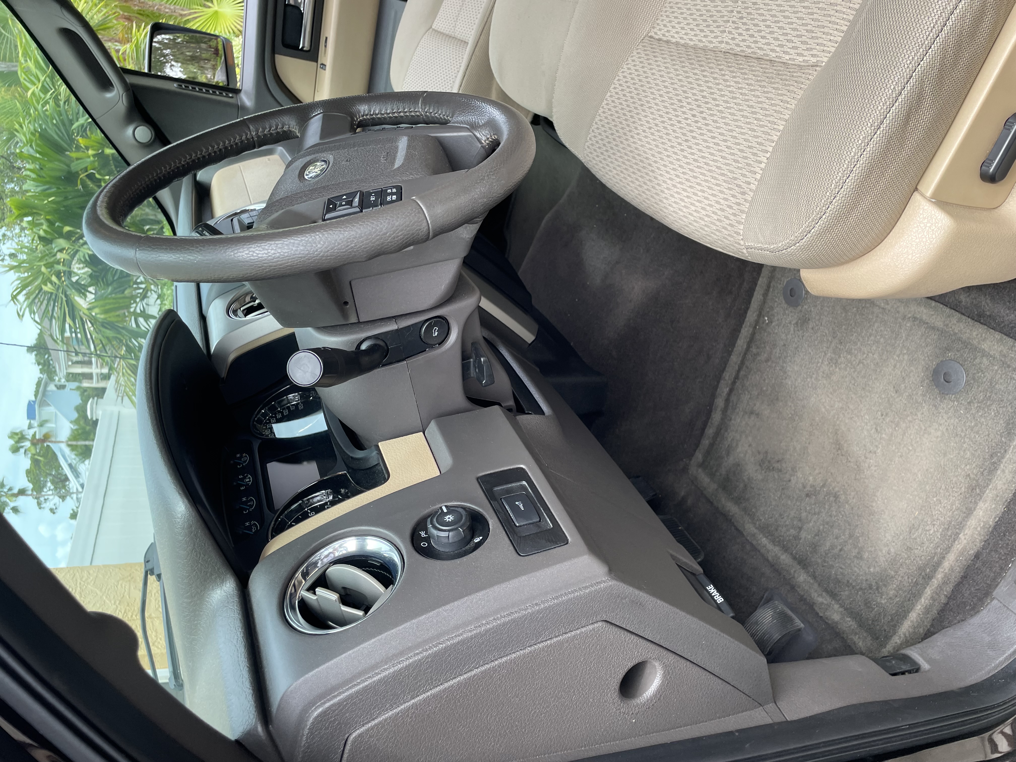 Used 2013 Ford F150 XLT w/ XLT Chrome Pkg AWD/4WD image 14