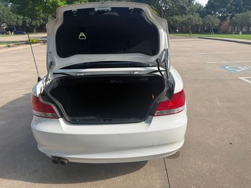 Used 2011 BMW 128i Convertible RWD image 12