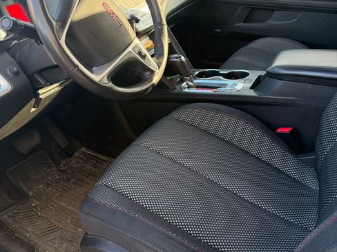 Used 2016 GMC Terrain SLE image 9