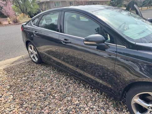 Used 2015 Ford Fusion SE image 14