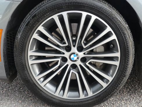Used 2018 BMW 540i image 24