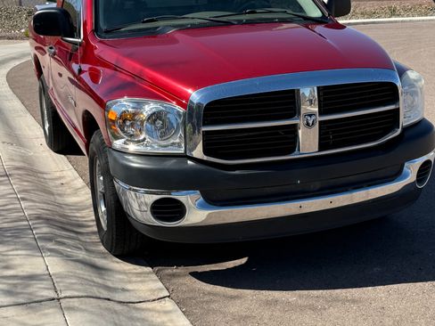 Used 2008 Dodge Ram 1500 Truck ST image 4