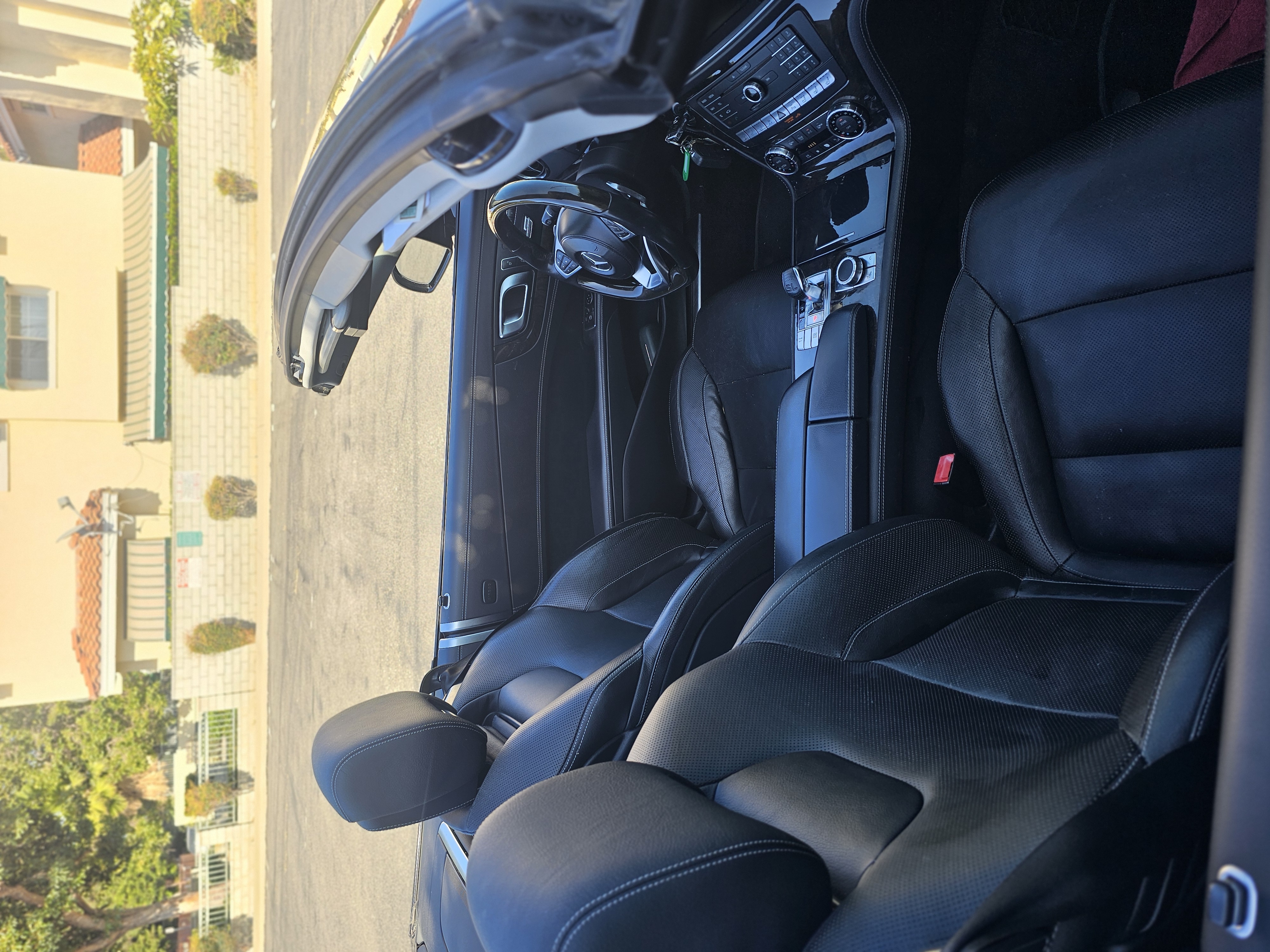 Used 2019 Mercedes-Benz SL 550 image 6