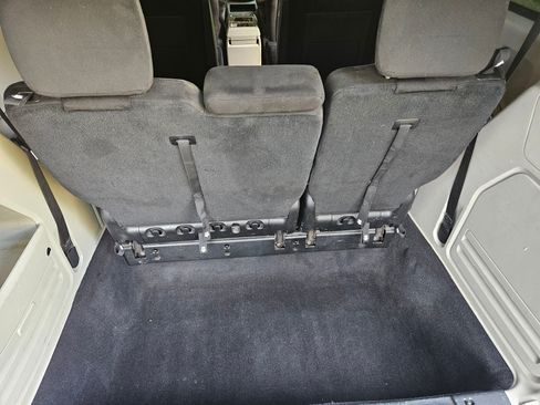 Used 2013 Dodge Grand Caravan SXT w/ Security Group image 9