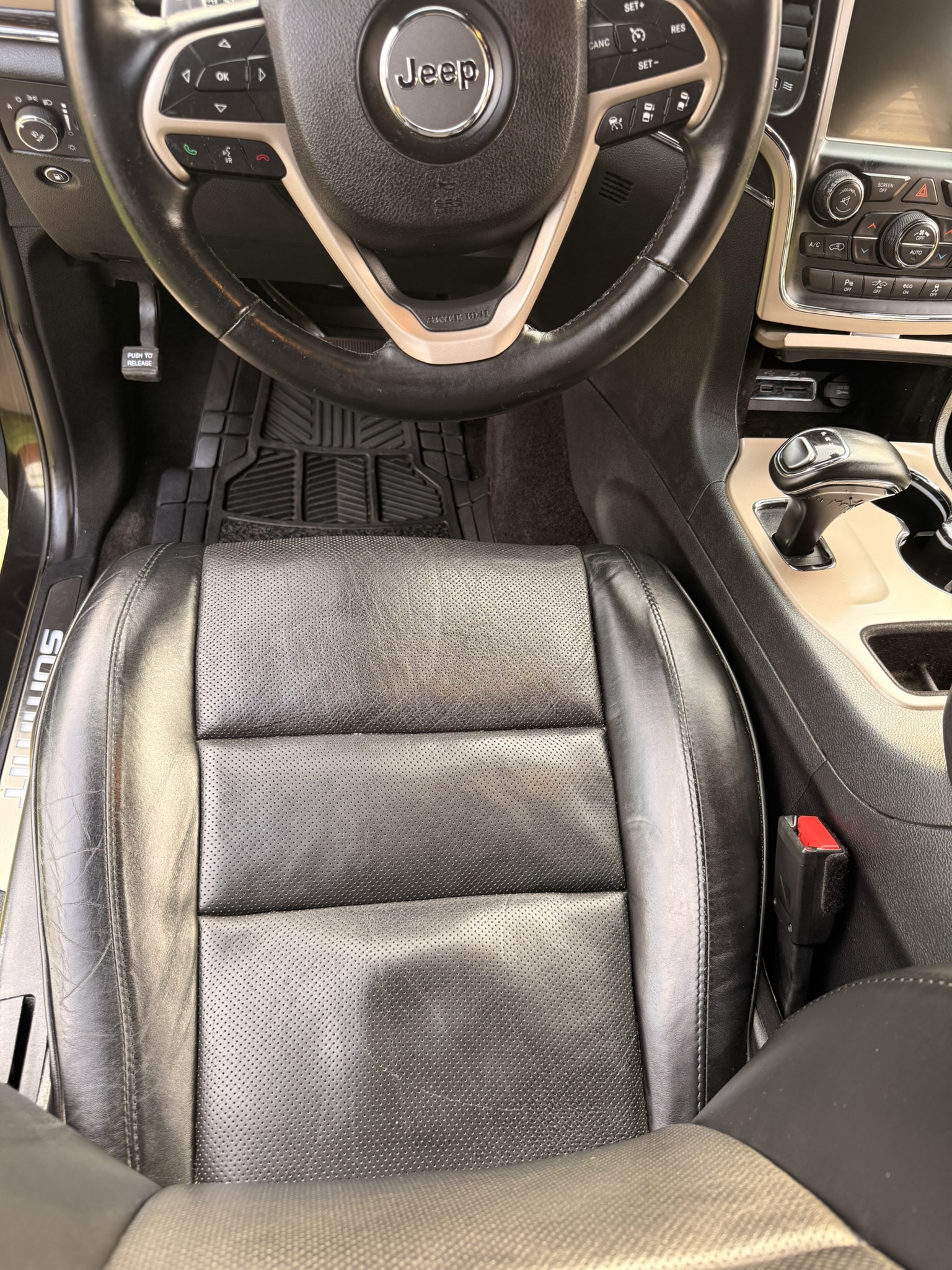 Used 2015 Jeep Grand Cherokee Summit w/ Platinum Series Group RWD image 30
