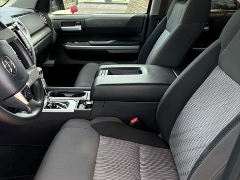 Used 2017 Toyota Tundra SR5 w/ TRD Off Road Package image 13