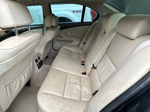 Used 2010 BMW 528i xDrive Sedan AWD/4WD image 5