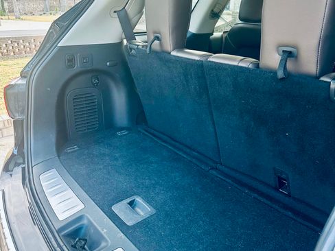 Used 2018 INFINITI QX60 FWD w/ Deluxe Technology Package image 11