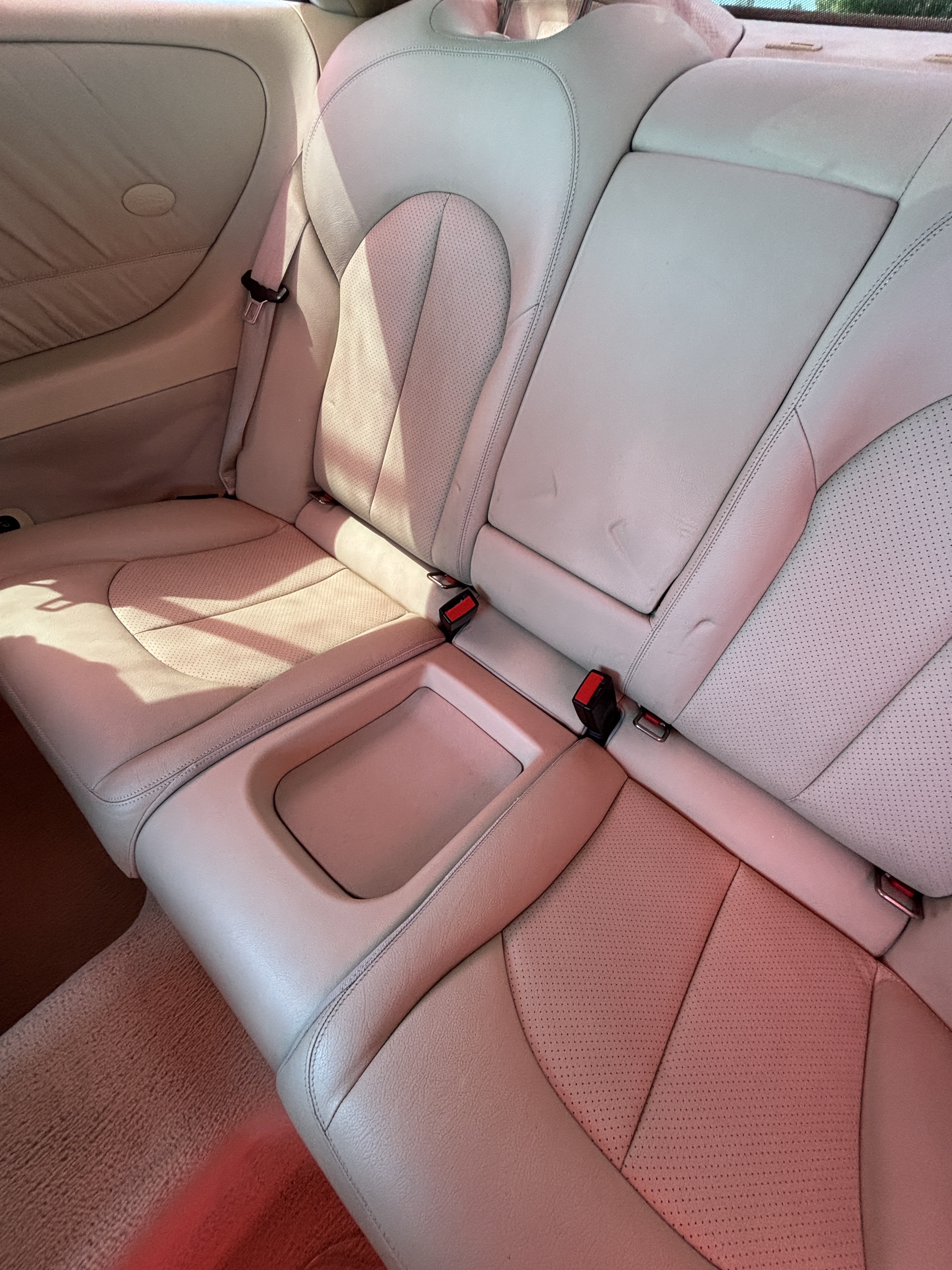 Used 2004 Mercedes-Benz CLK 320 Coupe image 19