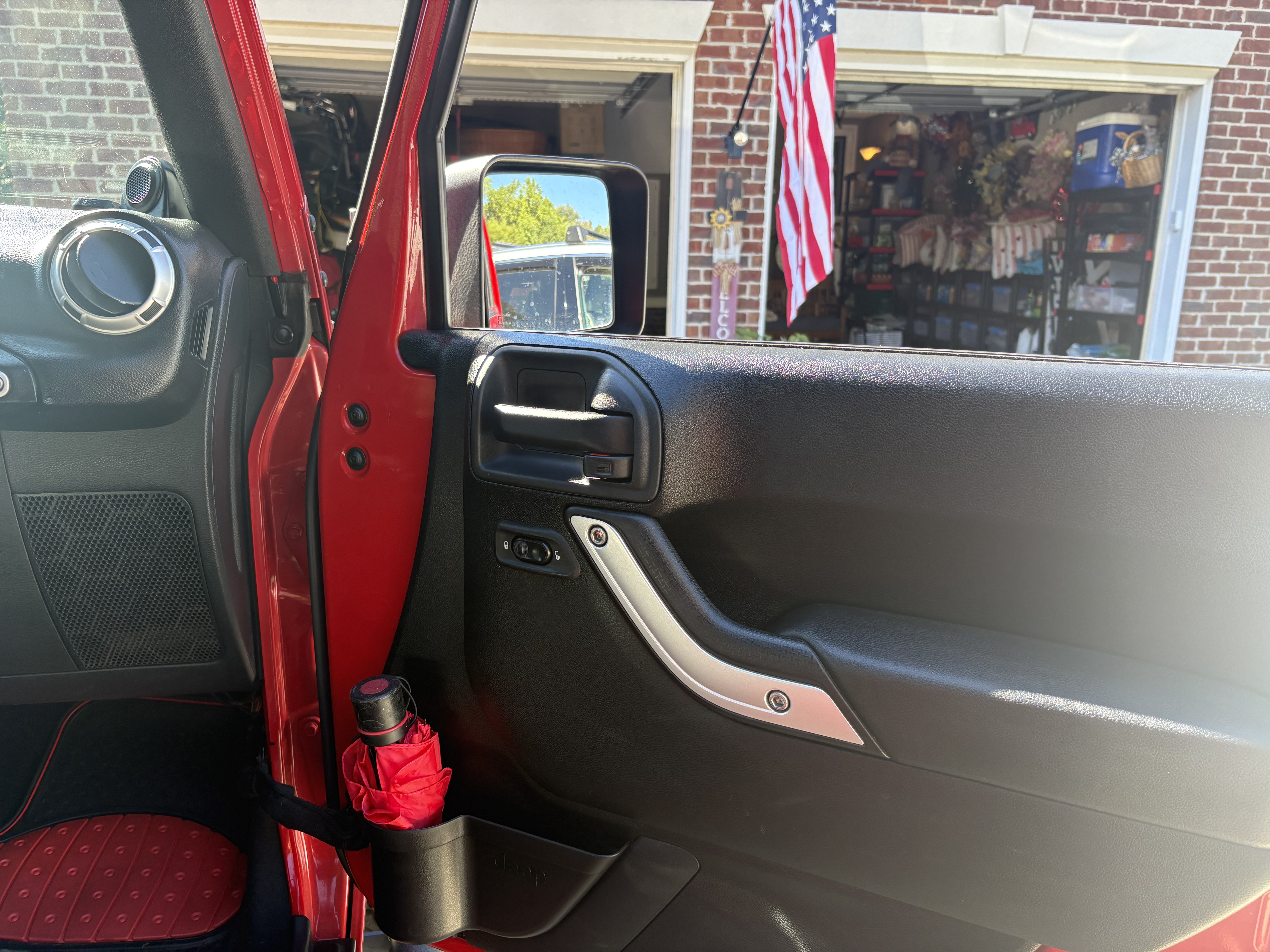 Used 2012 Jeep Wrangler Rubicon w/ PWR Convenience Group AWD/4WD image 29
