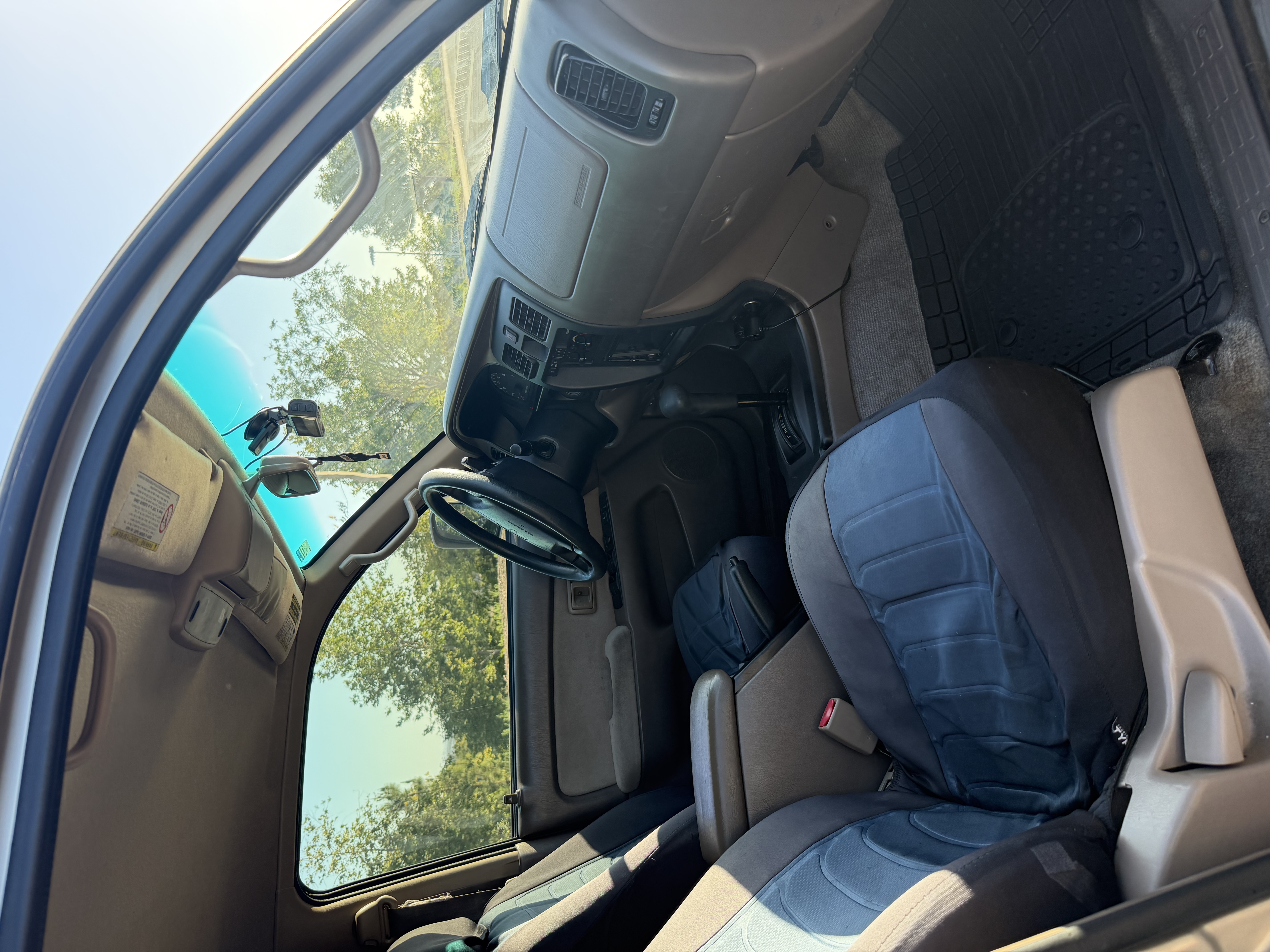 Used 2002 Toyota 4Runner SR5 RWD image 6