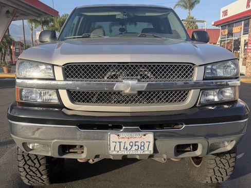 Used 2005 Chevrolet Silverado 1500 4x4 Crew Cab w/ Light Duty Power Package image 5