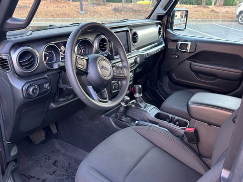 Used 2023 Jeep Wrangler Sport image 9