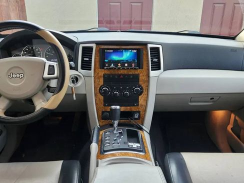 Used 2008 Jeep Grand Cherokee Limited w/ Trailer Tow Group IV image 9