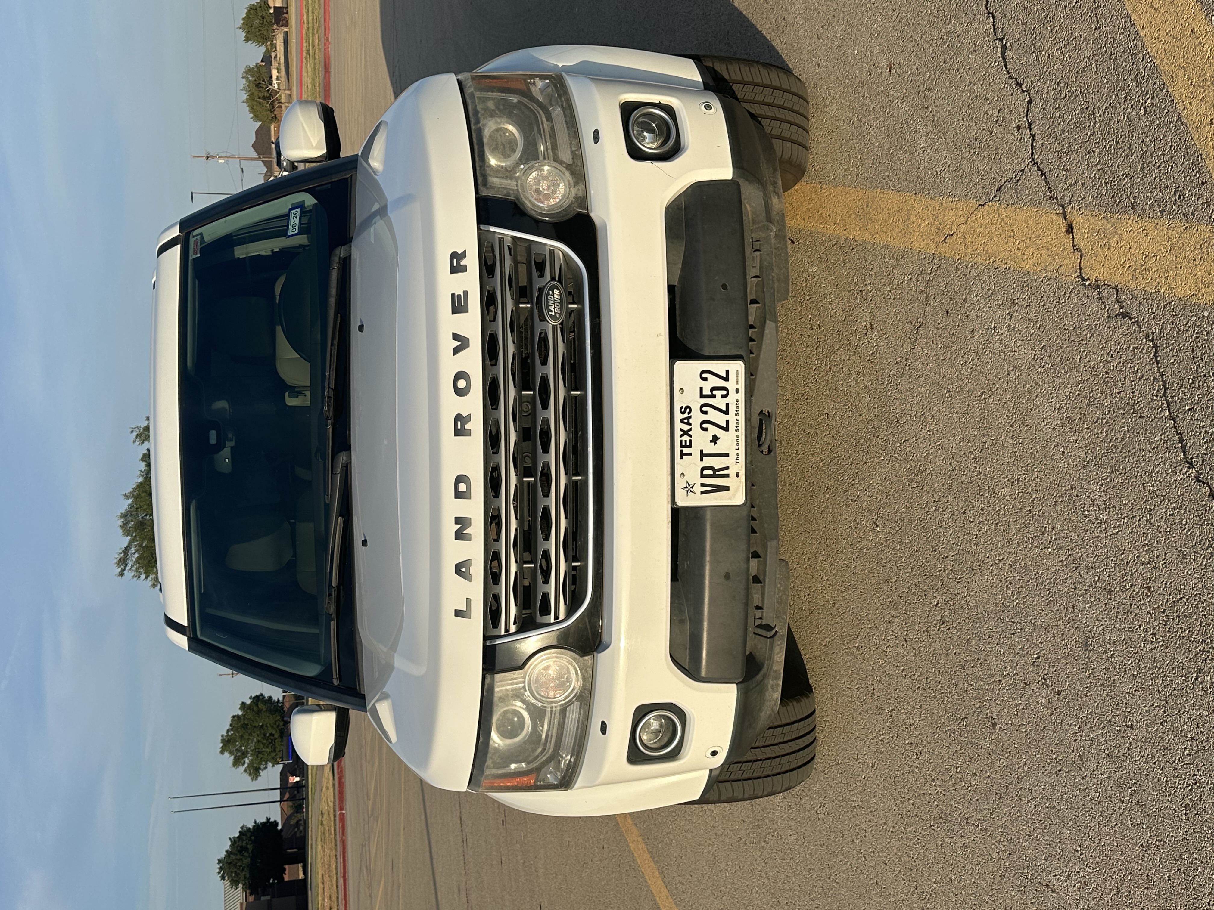 Used 2016 Land Rover LR4 HSE AWD/4WD image 1