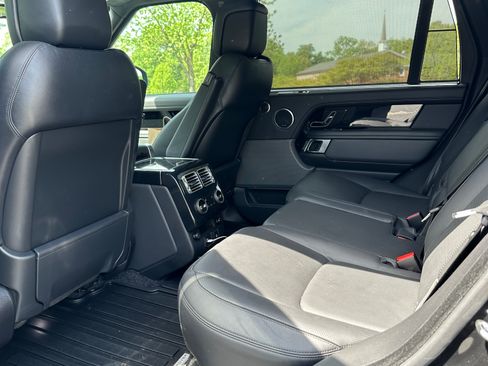 Used 2019 Land Rover Range Rover Long Wheelbase Supercharged image 12