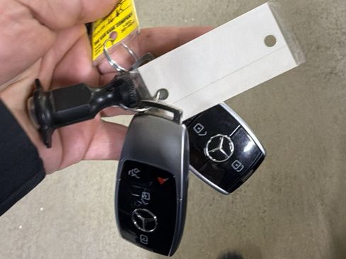 Used 2019 Mercedes-Benz E 450 Cabriolet image 15