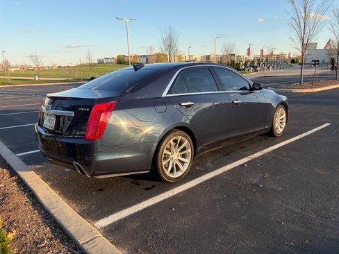 Used 2018 Cadillac CTS Luxury image 4